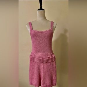 Two pieces shorts/ T-Shirt, pink color,size small,casual, New, brand Zara
